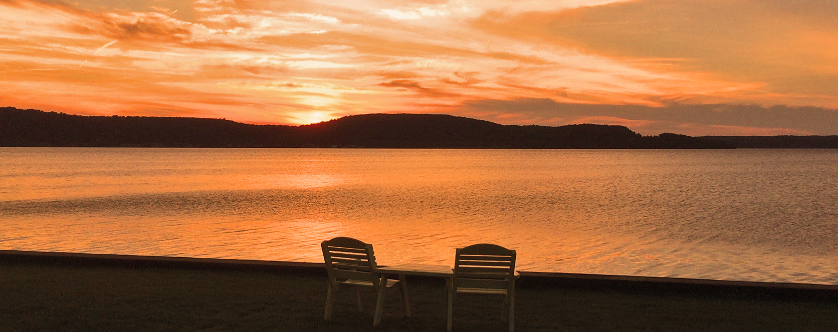 Munising Michigan Waterfront Hotel