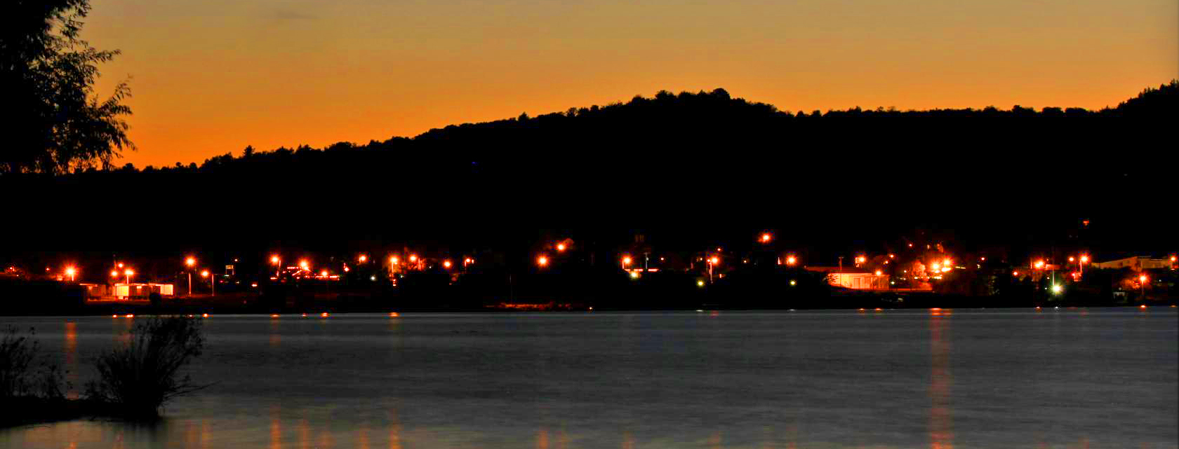 Sunset Motel looking over Munising Bay